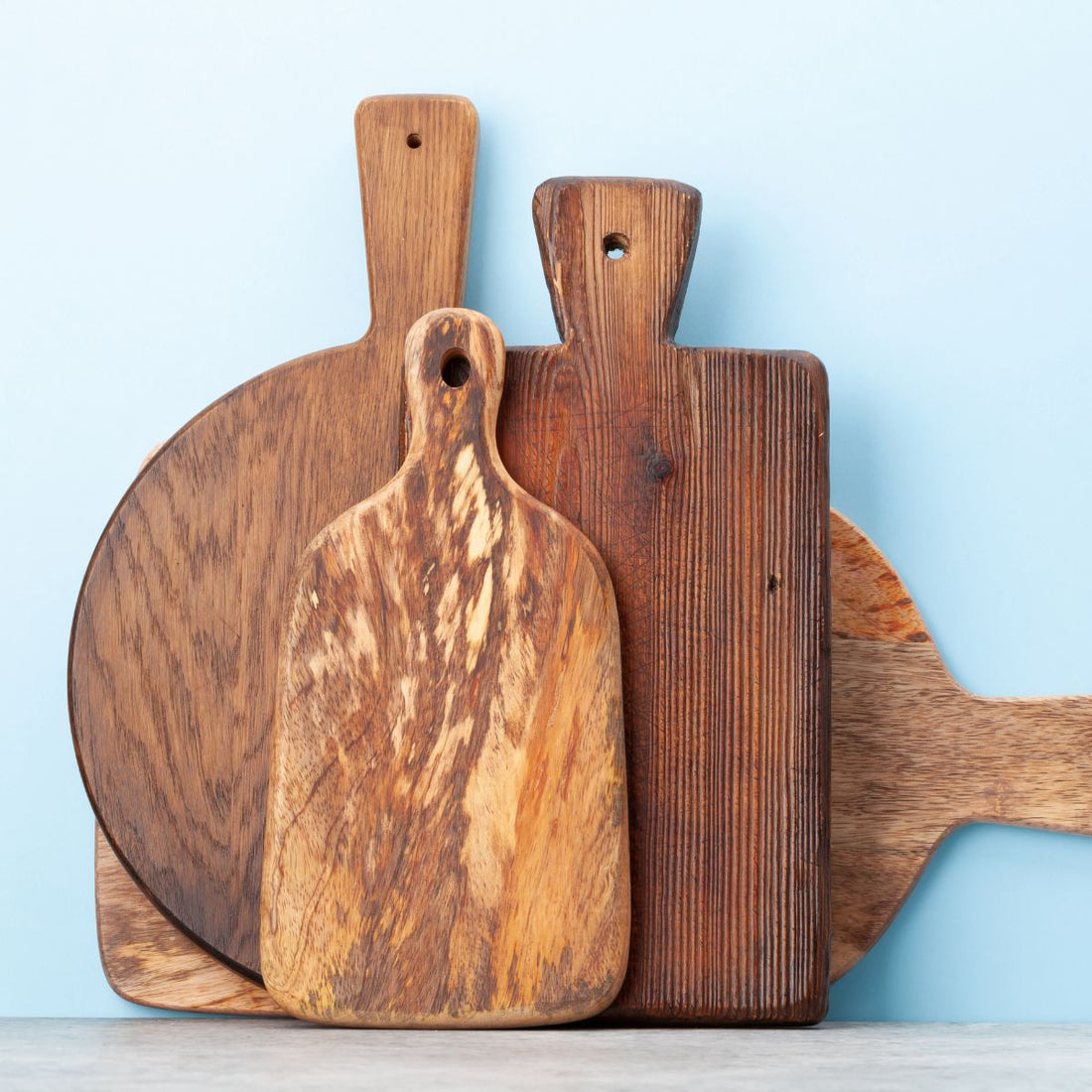 Why You Should Always Choose a Wooden Cutting Board