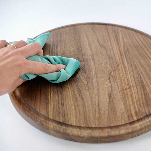 Food Grade Mineral Oil vs. Coconut Oil for wood cutting board