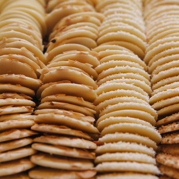 Best Crackers for Charcuterie Board and What Cheese To Pair Them With